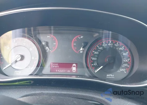 2013 Dodge Dart Sxt z USA, uszkodzony, nr VIN 1C3CDFBA2DD333684